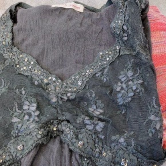 Long Sleeve Top Bundle Grey and Pink - Picture 8 of 9